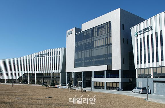 KDI “국내 경기, 금융 제외 대부분 둔화 심화”