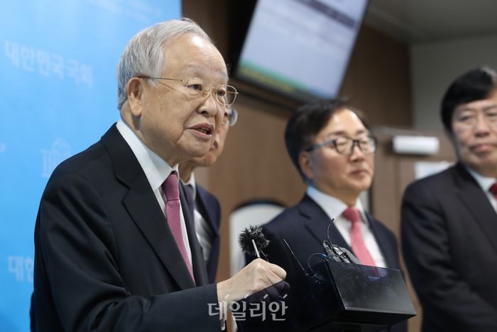 손경식 회장 등 경제6단체, '노조법 개정안' 심의 중단 촉구