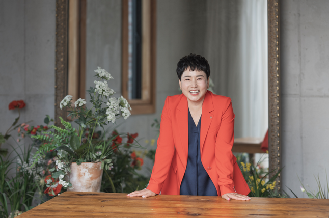 영업 기본은 진심…수백명의 엄마가 된 보험왕 [人슈어런스]