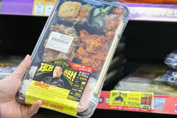 “득보다 실이 더 커”…광고모델에 울고 웃는 외식·유통업계