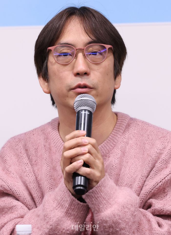 김태형 연출 천개의 파랑 기대하세요