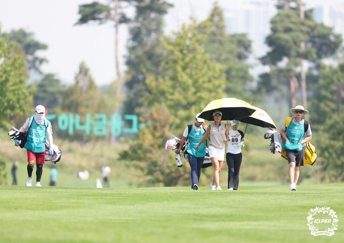 ‘역대급 예고’ 구름 갤러리 몰려든 하나금융그룹 챔피언십