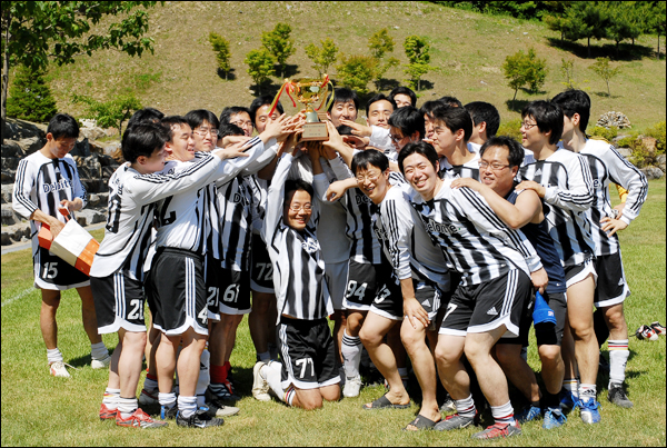 4대 회계법인 축구대회 안진이 1등