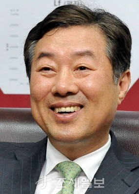  [19대 국회 파워의원]기획재정위원회 이만우 새누리당 의원①이만우 지하경제 양성화, 자영업자 세원양성화도 중요