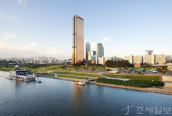 SEOUL 테마여행⑤ [서울 랜드마크] 길손 붙잡는 국가대표 상징물, 그곳에 가고 싶다