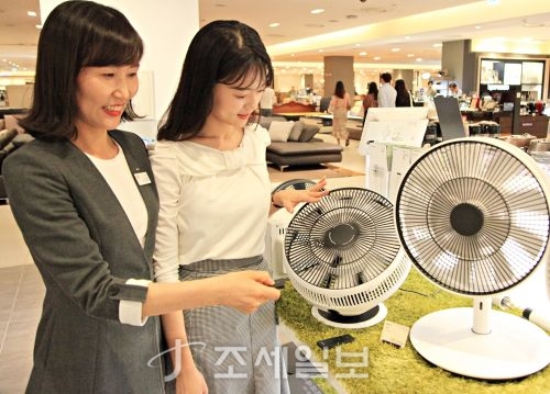  신세계 센텀시티, 경기불황에도 세컨드 제품 인기