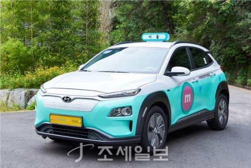 주유소에서 전기택시 충전하고 기사교대… 전기택시 효율성 개선될까?