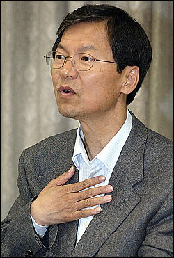 천정배 “노대통령에 대한 개인적 의리 내게 짐이 돼”