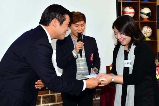 이투데이 여기자회 미혼모 돕기 자선호프