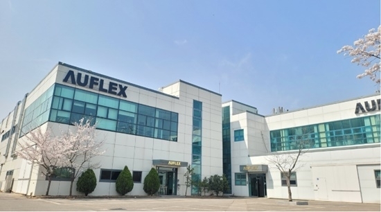 접고 말고 밀고…韓中 디스플레이 폼펙터 전쟁 확산 [소부장디과장]