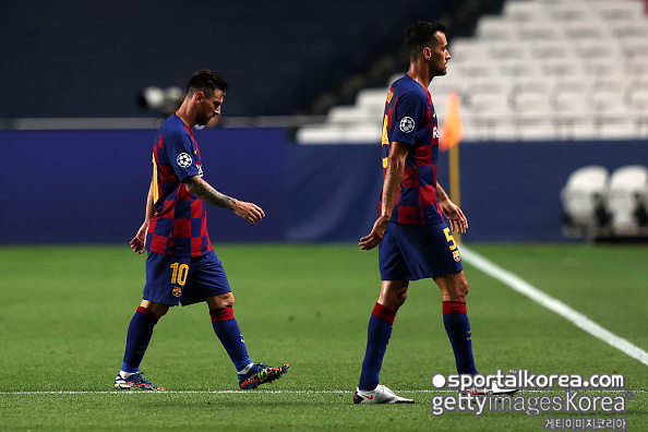 ‘2-8 참패’ 바르사, UEFA 기자 “심판 도움이 필요, 빨리 끝내야 하니까”