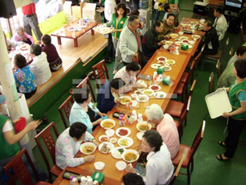 법이 뭐길래…벌금에 시달리는 ‘아름다운 자장면’