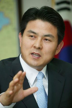 김태호 경남지사 “4대강 살리기, 운하와 연계하면 안돼”