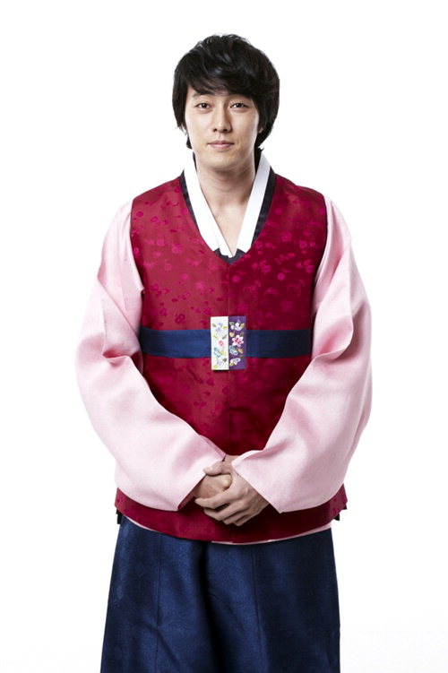 소지섭, 데뷔16년만에 첫 한복인사