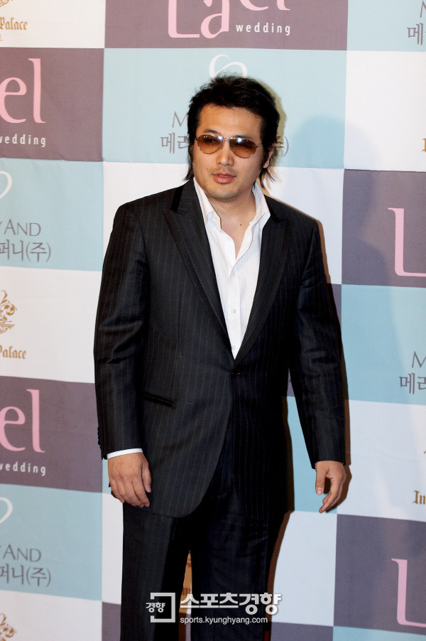 태풍코리아 강명성 대표 ＂찌라시 내용 사실과 달라...김보성 배우 아니다.