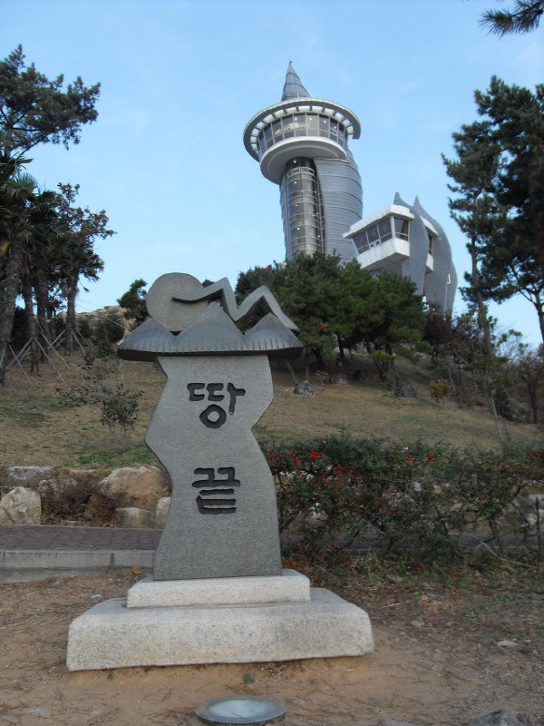 걸으면 그곳이 그림이다…봄볕 속 걷기 좋은 길은 어디?