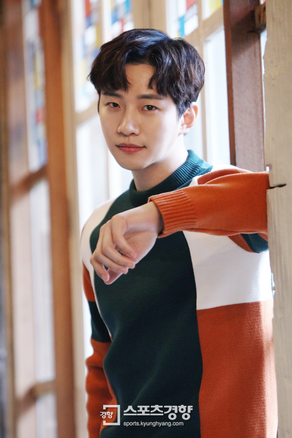 ‘김과장’ 이준호, 연습생에서 연기자까지…‘12년 숙성’을 말하다 [인터뷰]