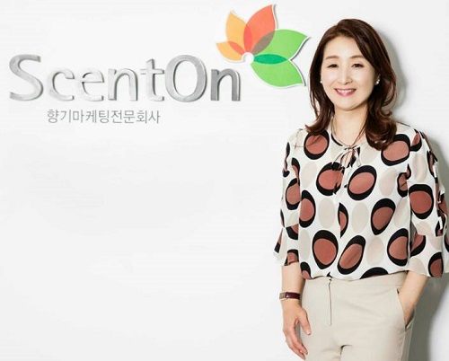 “화장품부터 병원까지”…‘향기’ 바람 ‘솔솔’
