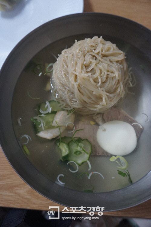 [주바리의 까칠한 味수다] 평양냉면 강남대첩