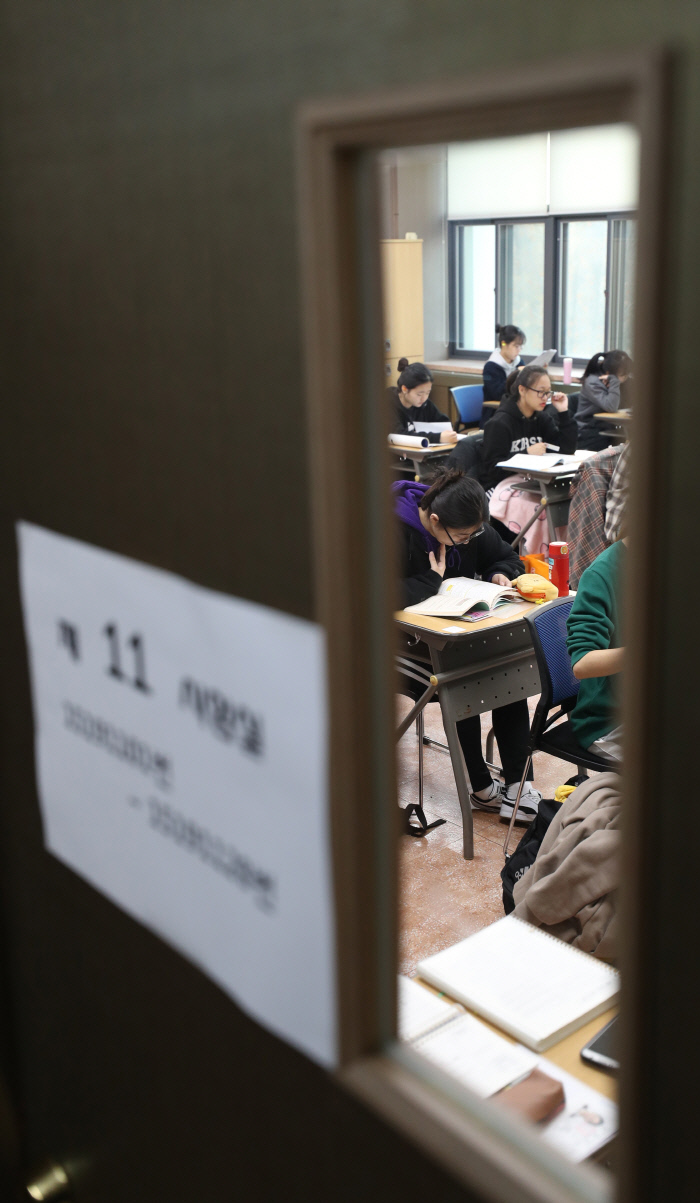 대입 ‘막판 스퍼트’ 시작…이후 대학별 논술·면접 일정은 [2019 수능]