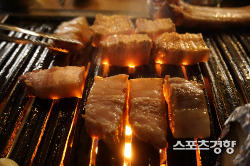 황금돼지해 맛집-‘소소’하게 먹지 말고 배터지게 먹어도 ‘돼지’~ [주바리의 까칠한 味수다]