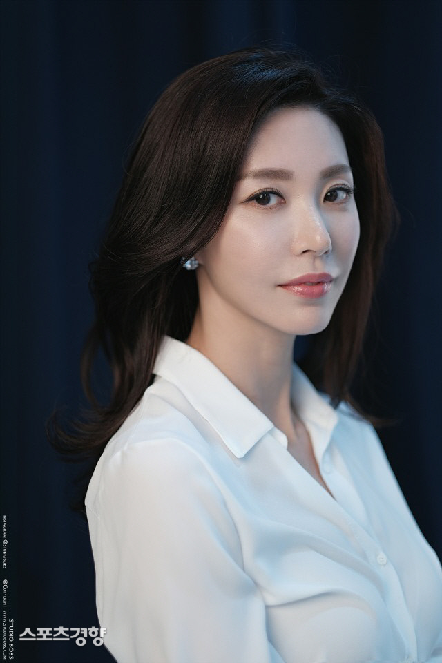 성현아 “평범한 40대 여자 이야기 들려줄게요” [인터뷰]