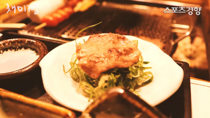 입에서 폭발한 육즙의 향연…셀럽들의 비밀 맛집 ‘채미짱’ [핫플레이스]