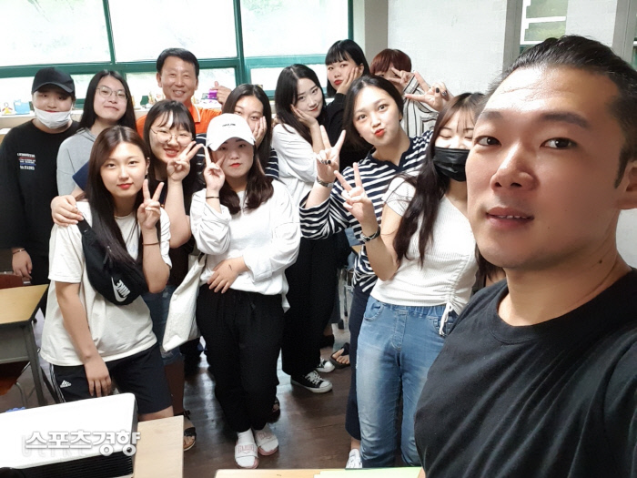 권순홍 유튜버, 학생들이 만든 대안학교에 대한 인식개선 영상 사람들에게 감동