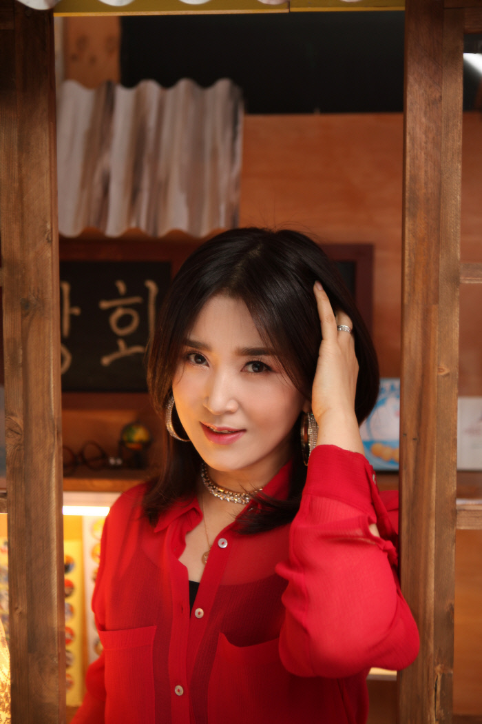 90년대 ‘진이’의 주인공 하이디, 유로댄스풍 신곡 ‘라이어’ 냈다