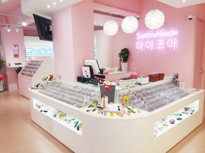 렌즈도 ‘가심비’…아이조아 렌즈샵, 인스타그래머를 사로잡다