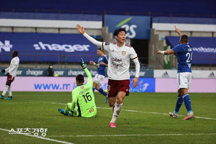 보르도, 스트라스부르에 2-0 승리…황의조는 침묵