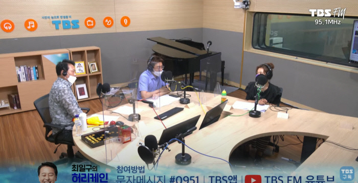 진한 ‘곰탕보이스’ 홍자, 진한 ‘약탕’ 같은 가족 이야기