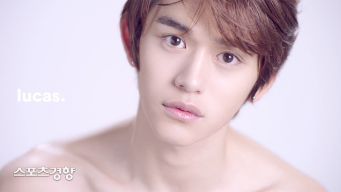 “NCT 루카스, 팬들을 ‘후궁’으로 생각했다” 추가 폭로ing