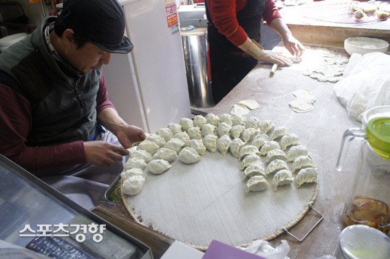 만두하면 찬호박? 그럴 만두 하지~[편식쟁이 주바리의 내돈내먹 찐리뷰]