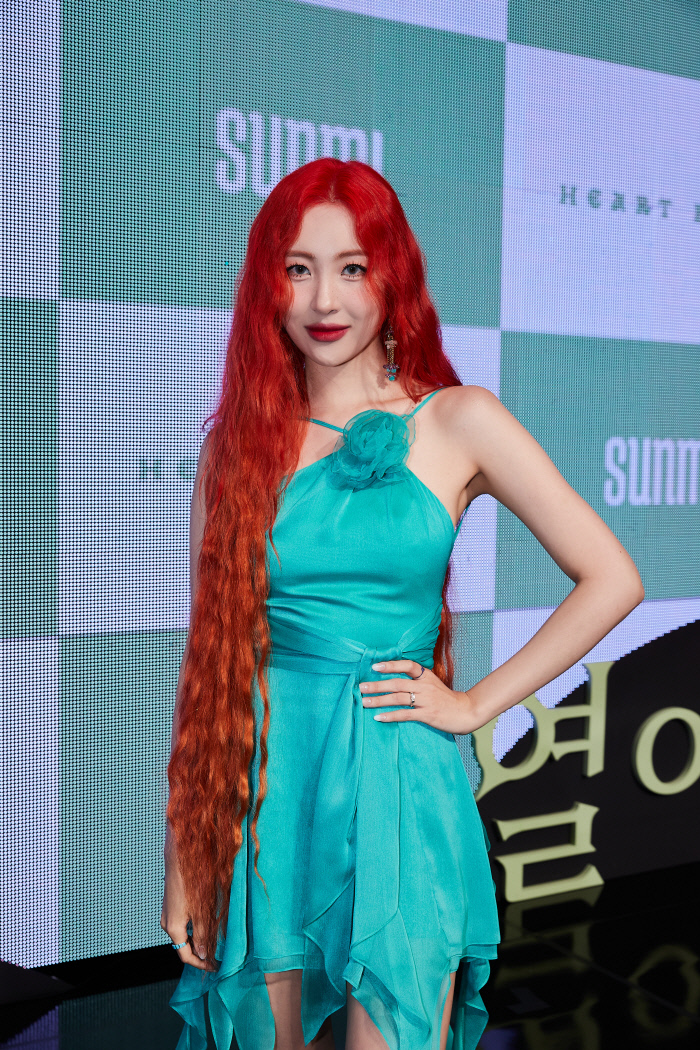 선미 “‘열이올라요’ 많이 덜어낸 앨범, 홀가분해”