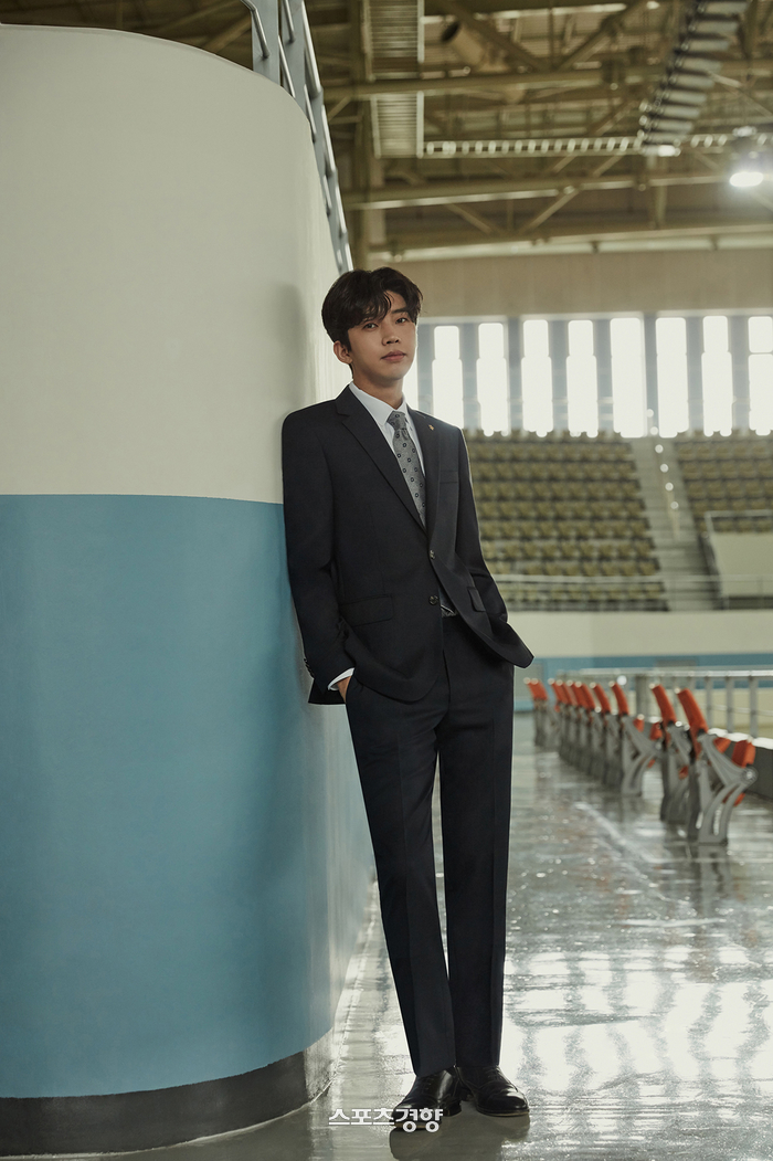 임영웅, 치명적 수트핏
