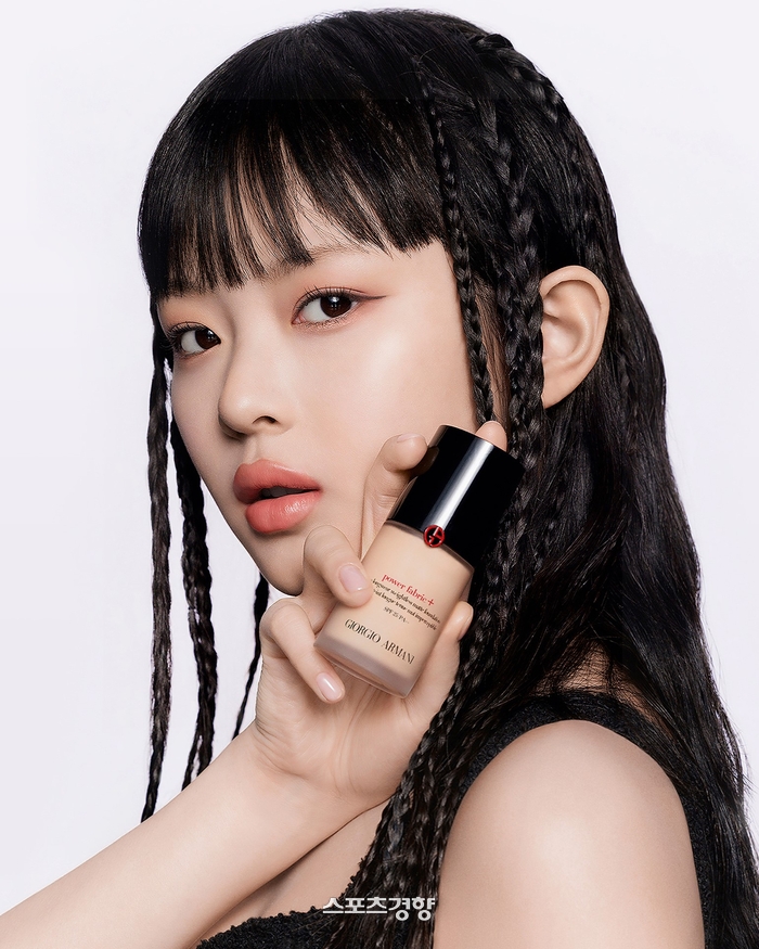 상앗빛 피부 뽐낸 하니, 뉴진스와는 다른 매력