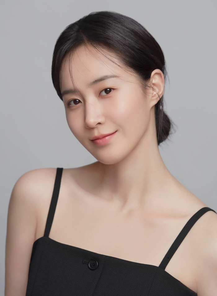 권유리, 고수 출연 ‘가석방 심사관 이한신’서 형사 변신