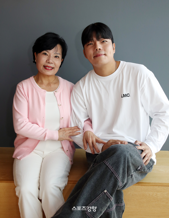 ‘대세’ 모자 유튜버 조재원-김동금 “‘호랭이’가 ‘떡상’ 안겼어요”[추석특집 인터뷰 ①]