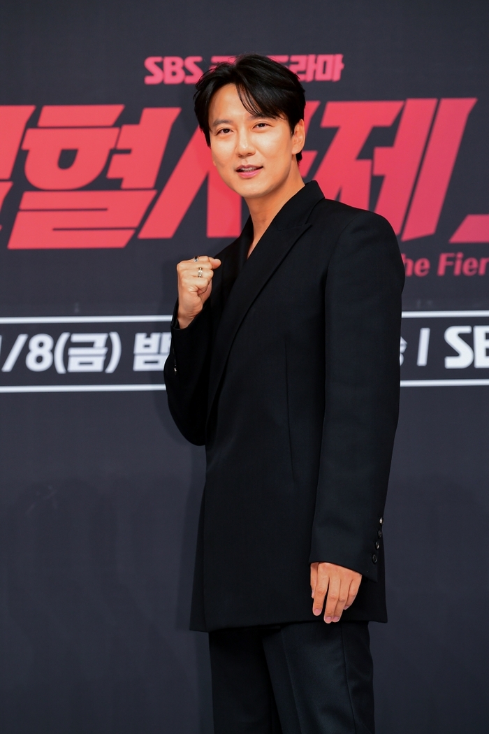 김남길, 논란 웹툰 드라마 ‘참교육’ 관련 입장 “시간도 없고, 불편하시다면 안 하는 게 맞다”