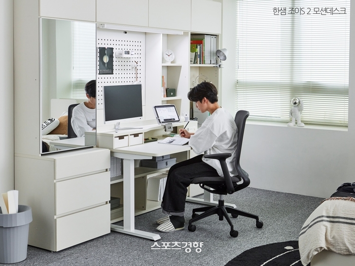 ‘홈 인테리어 전문’ 한샘, 학생방 책상 신제품 선보여
