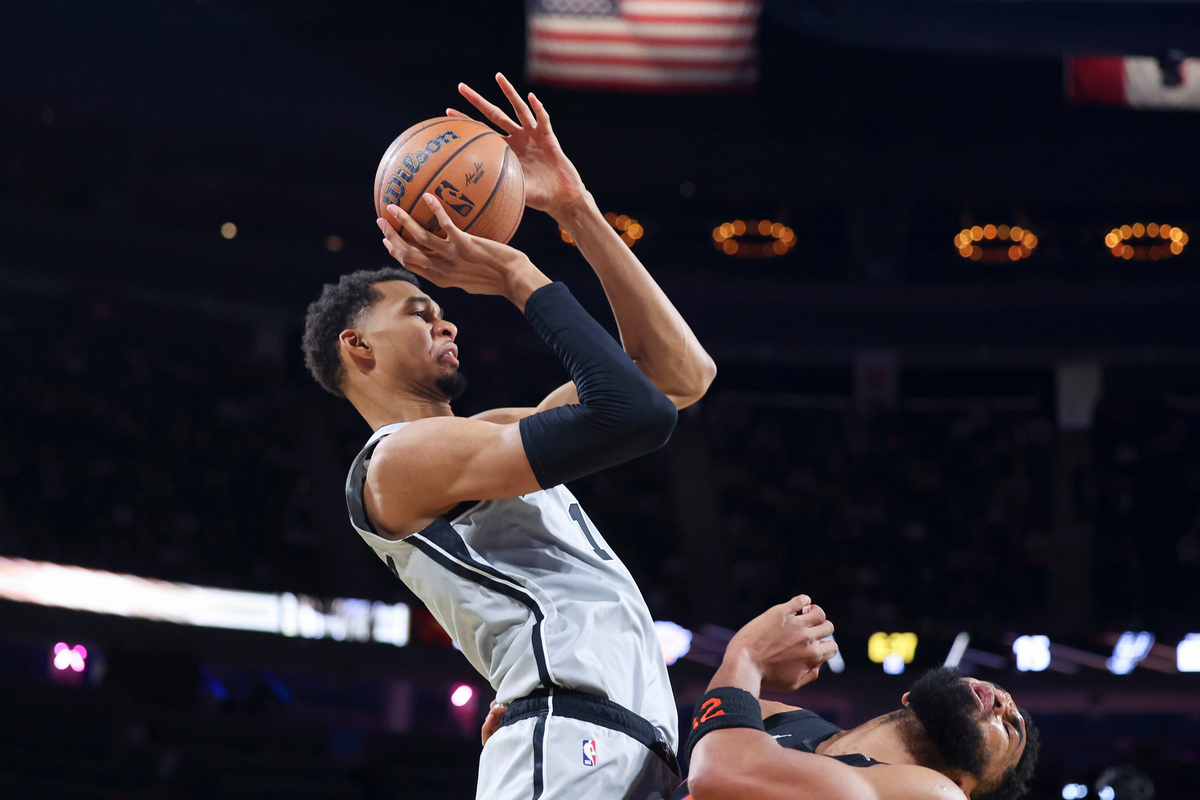 뉴욕, OKC 잡고 올라온 샌안토니오에 11점차 완승, NBA컵 정상 등극···MVP는 ‘뉴욕의 왕’ 브런슨
