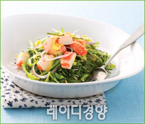 싱그러움이 입안 가득, 향긋한 봄 샐러드