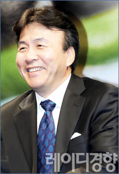 웃음 되찾은 ‘주유소 박 사장’ 박영규