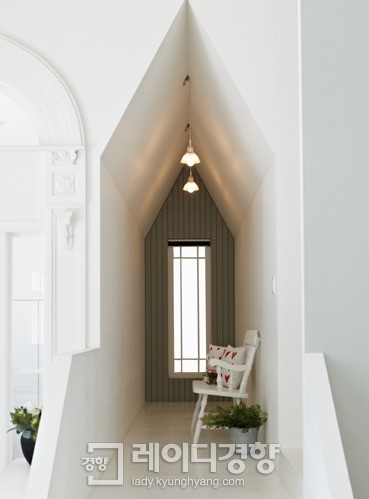 인테리어 스타일리스트 권순복의 공간에서 찾은 Decoration Tip