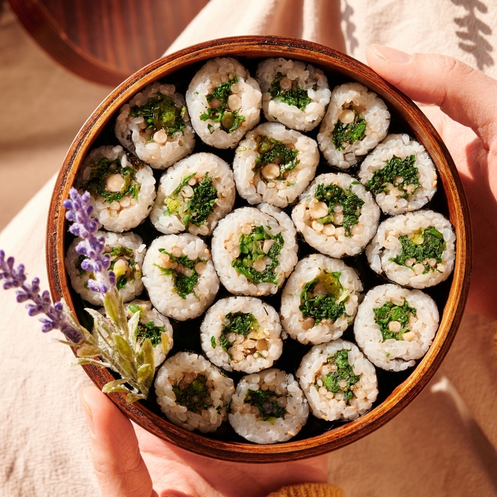 봄이 오면 볶은 냉이로 김밥을 쌉니다 [펀펀(funfun)한 요리]