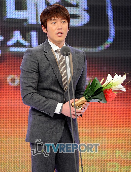 [T포토] 대길이 장혁 추노때문에 상복 터졌네요