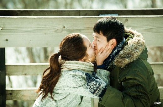 ‘빠담빠담’ 정우성 한지민, 설원 위 키스 ‘환상의 커플’