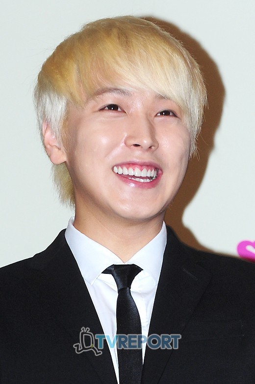 [T포토] 슈퍼주니어 성민 여심 녹이는 환한 미소