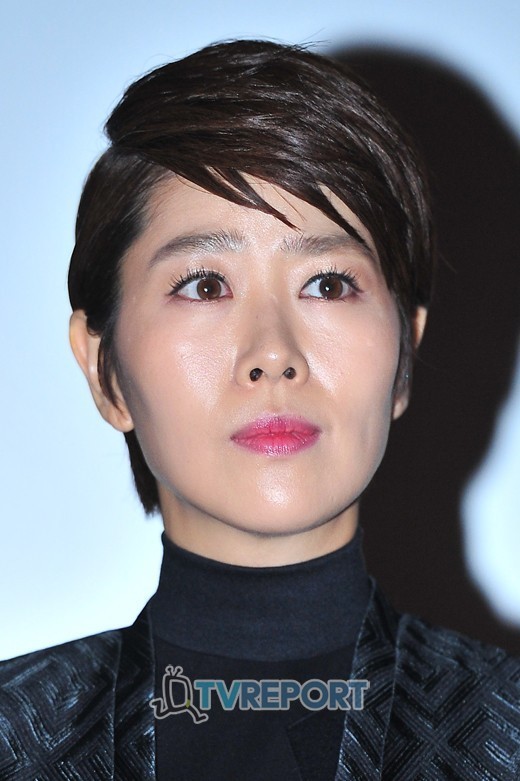 [T포토 l 김지영] 숏컷트 헤어도 잘 어울리죠?(터치)